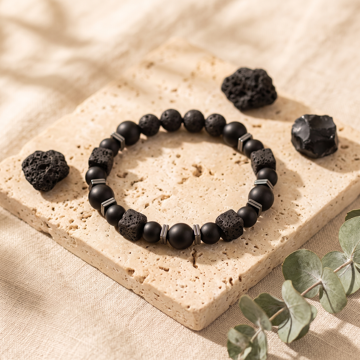 Bracelet Onyx Mat et Pierre de Lave à Cubes Argentés
