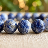 Bracelet Sodalite à Perles Bleues Marbrées de Blanc
