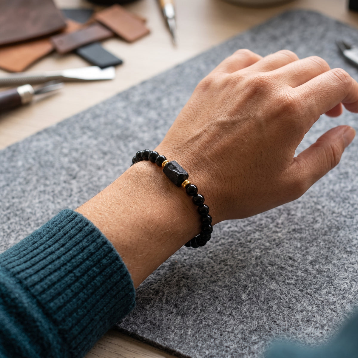 Bracelet Tourmaline Noire avec Pierre Brute Centrale